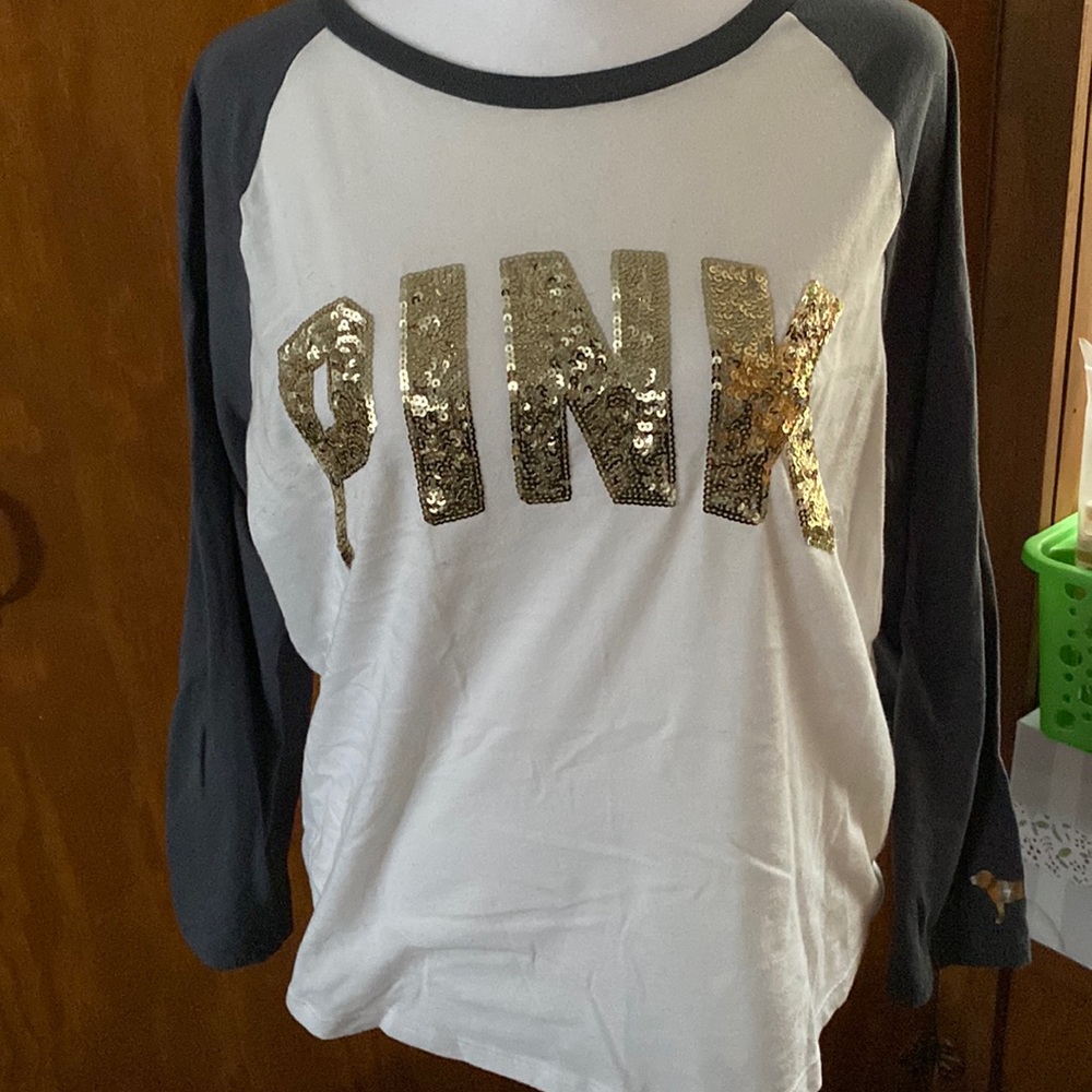 VS Pink L/S Top